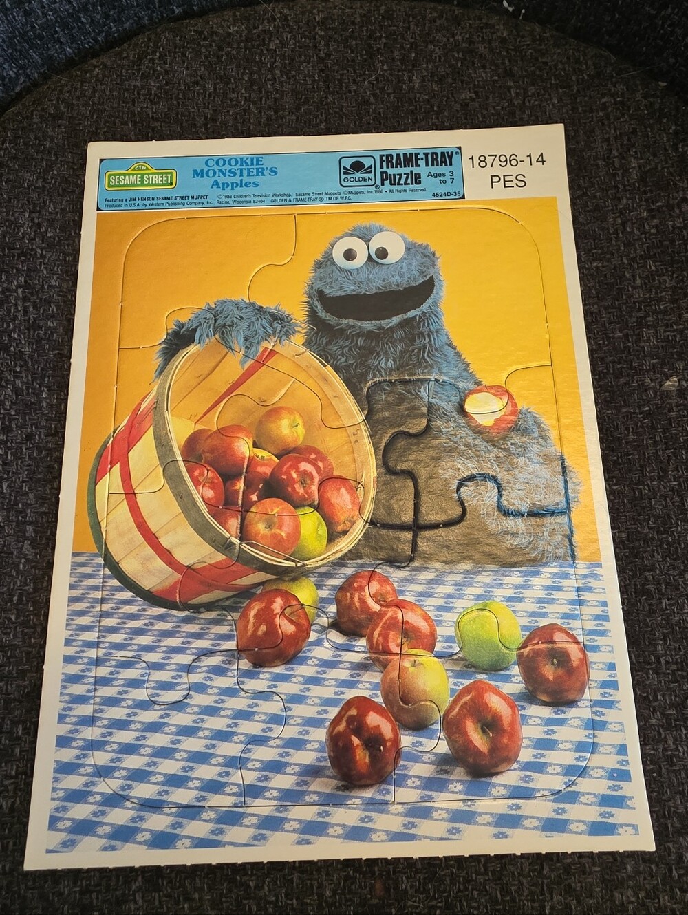 1986 Sesame Street Cookie Monster's Apples Golden Frame-Tray Puzzle